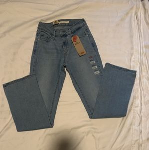 Levis Jeans Curvy Bootcut Brand New with tags